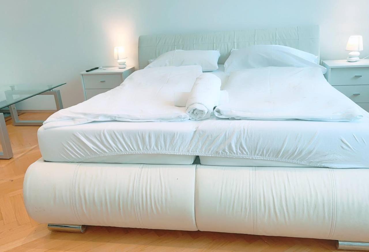 Privatunterkunft Cozy In Keplerplatz Kp T *