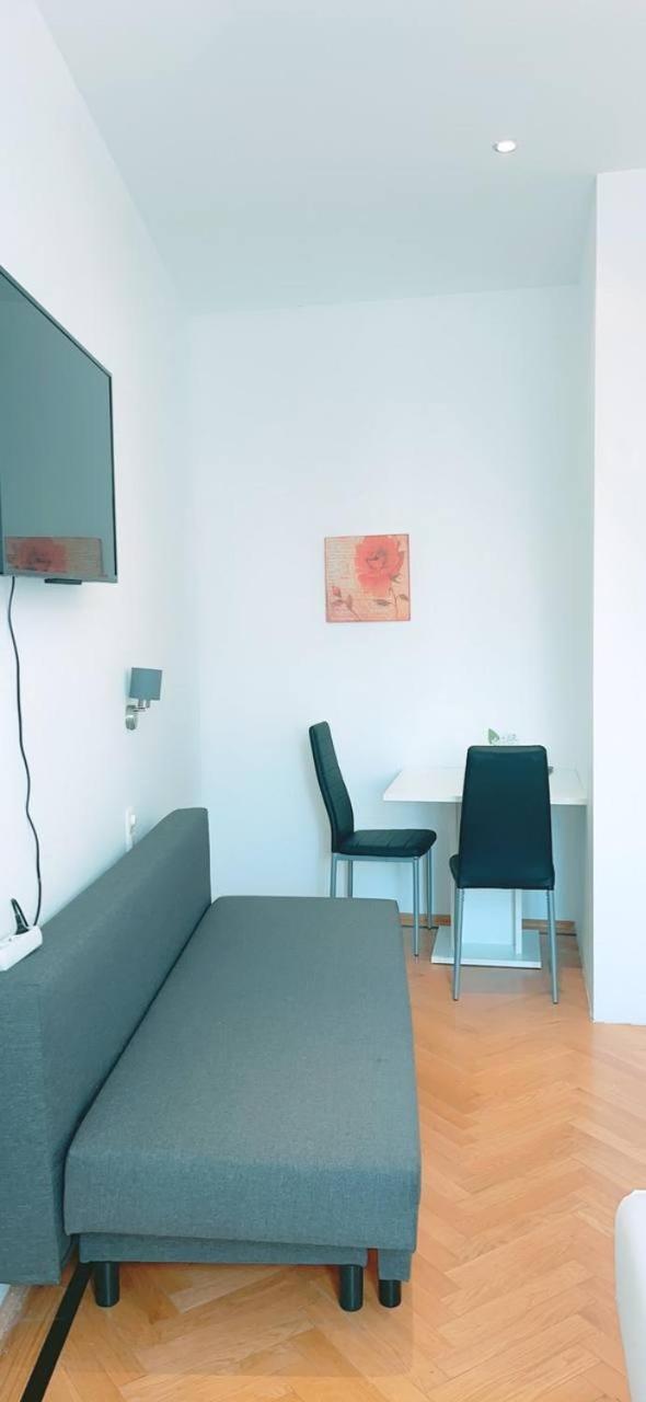 Cozy In Keplerplatz Kp T Privatunterkunft